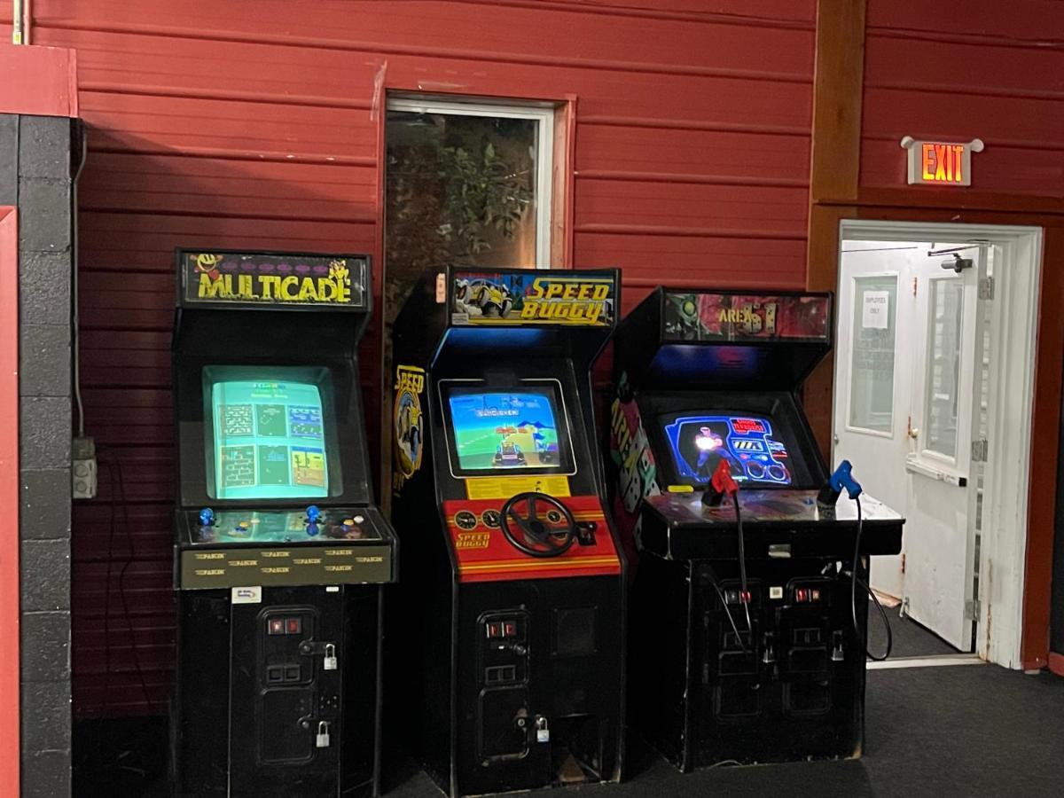 Camp Inn Lodge Oscoda Экстерьер фото