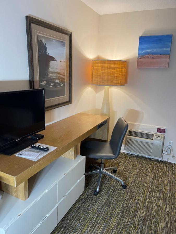 Camp Inn Lodge Oscoda Экстерьер фото