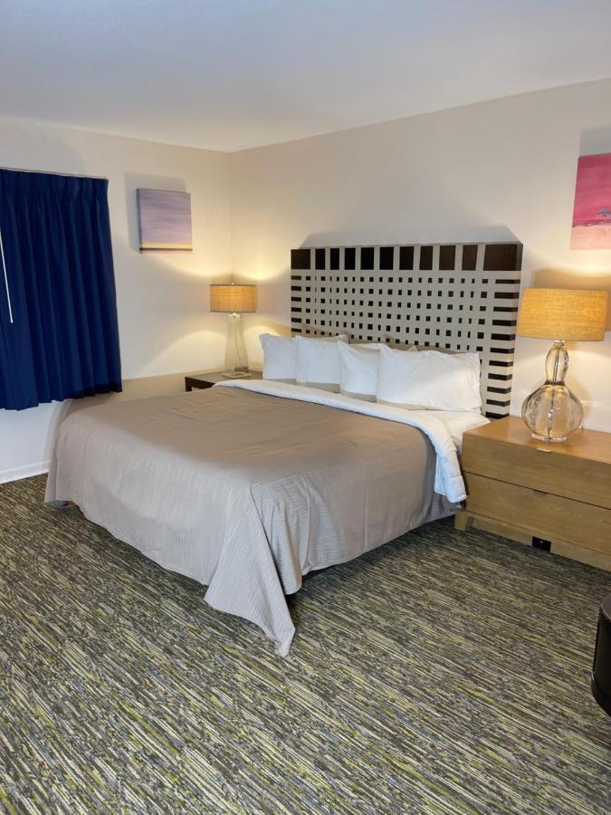 Camp Inn Lodge Oscoda Экстерьер фото