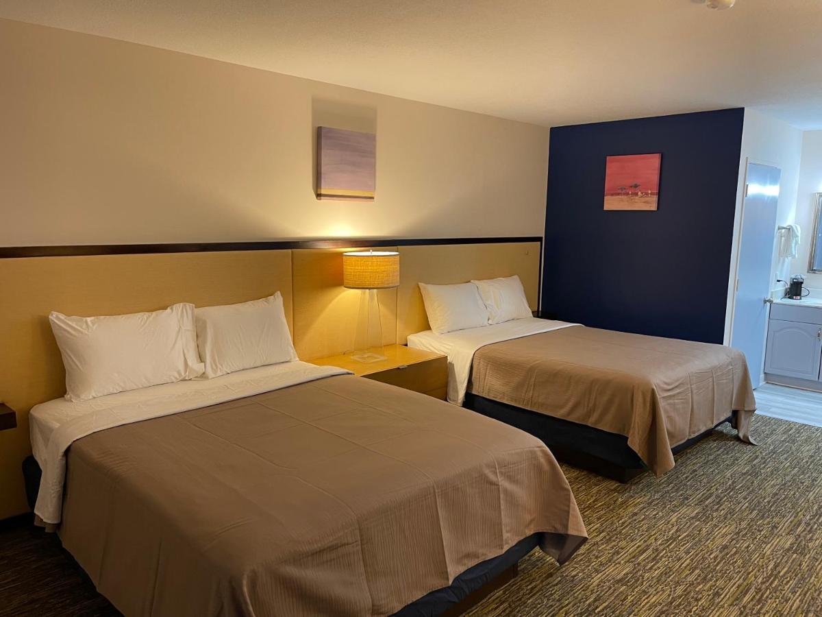 Camp Inn Lodge Oscoda Экстерьер фото