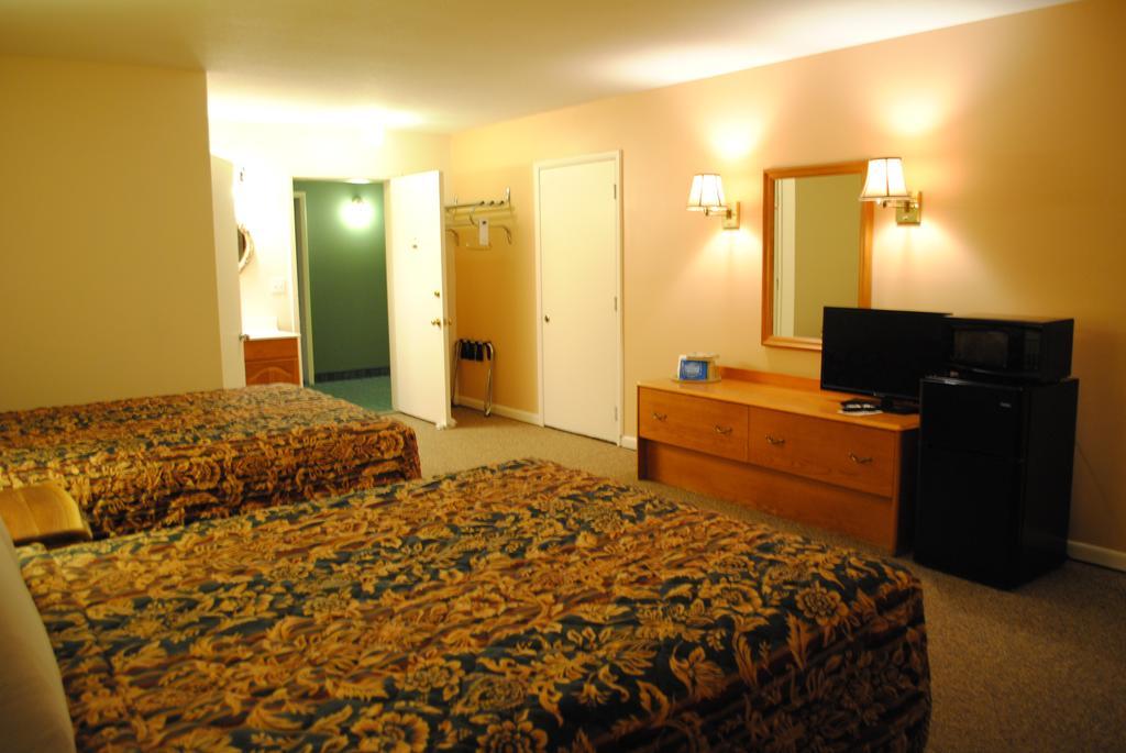 Camp Inn Lodge Oscoda Номер фото