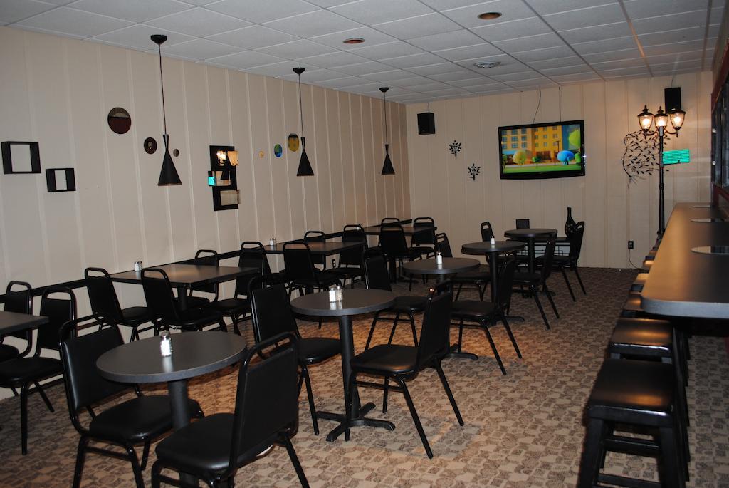 Camp Inn Lodge Oscoda Экстерьер фото